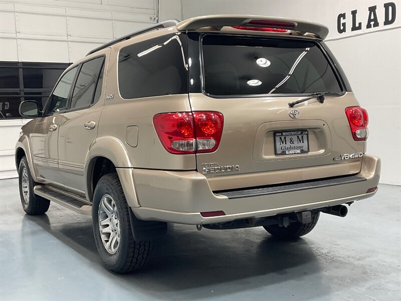 2007 Toyota Sequoia SR5 Sport Utility 4X4 / 4.7L V8 / 3RD ROW SEAT  Leather & Heated Seats / Sunroof / FRESH TIMING BELT + WATER PUMP SERVICE DONE - Photo 8 - Gladstone, OR 97027