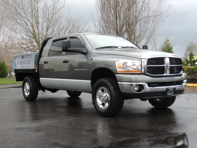 2006 Dodge Ram 2500 SLT 4dr Mega Cab / 4X4 / 5.9L DIESEL / FLAT BED