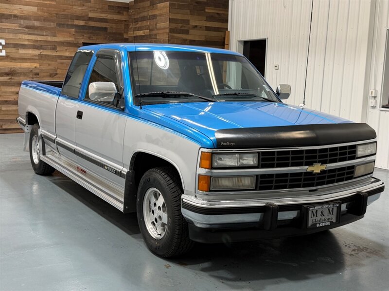 1992 Chevrolet C1500 Series Scottsdale 5.7L V8 / ONLY 84K MILES / BRAND NEW TIRES / ZERO RUST - Photo 2 - Gladstone, OR 97027