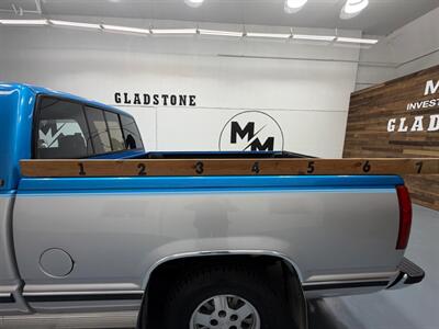 1992 Chevrolet C1500 Series Scottsdale 5.7L V8 / ONLY 84K MILES / BRAND NEW TIRES / ZERO RUST - Photo 9 - Gladstone, OR 97027