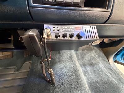 1992 Chevrolet C1500 Series Scottsdale 5.7L V8 / ONLY 84K MILES / BRAND NEW TIRES / ZERO RUST - Photo 21 - Gladstone, OR 97027