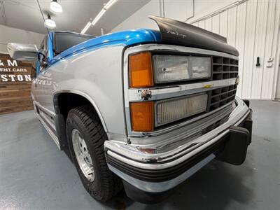 1992 Chevrolet C1500 Series Scottsdale 5.7L V8 / ONLY 84K MILES / BRAND NEW TIRES / ZERO RUST - Photo 49 - Gladstone, OR 97027