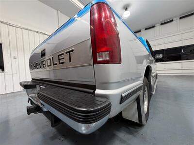 1992 Chevrolet C1500 Series Scottsdale 5.7L V8 / ONLY 84K MILES / BRAND NEW TIRES / ZERO RUST - Photo 51 - Gladstone, OR 97027