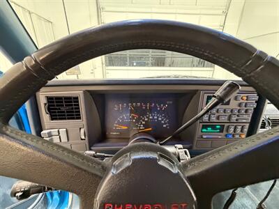 1992 Chevrolet C1500 Series Scottsdale 5.7L V8 / ONLY 84K MILES / BRAND NEW TIRES / ZERO RUST - Photo 35 - Gladstone, OR 97027