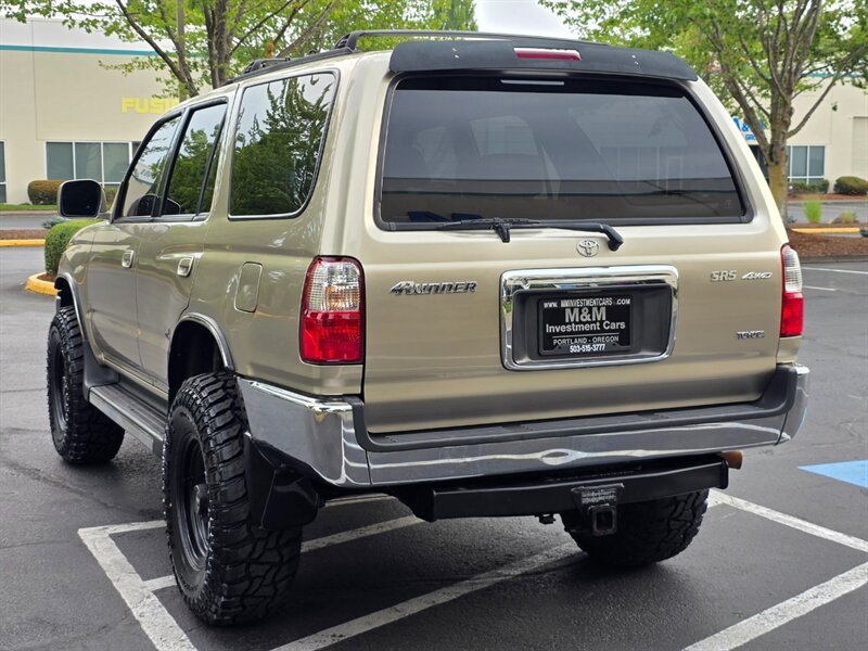 2002 Toyota 4Runner SR5 V6 / 4X4 / DIFF LOCK / TIMING BELT DONE / NEW TIRES / NEW LIFT / 1-OWNER - Photo 7 - Portland, OR 97217
