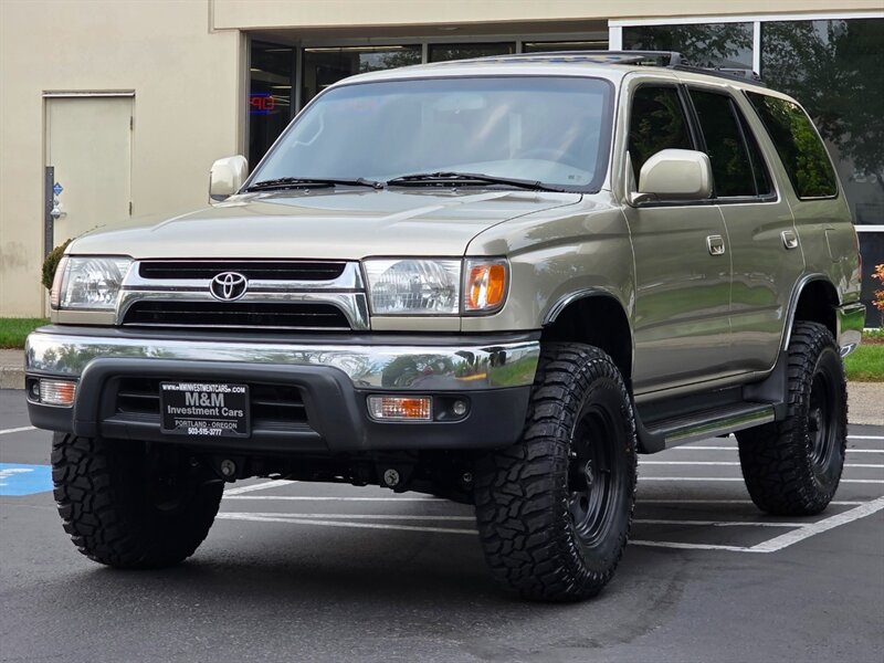 2002 Toyota 4Runner SR5 V6 / 4X4 / DIFF LOCK / TIMING BELT DONE / NEW TIRES / NEW LIFT / 1-OWNER - Photo 1 - Portland, OR 97217