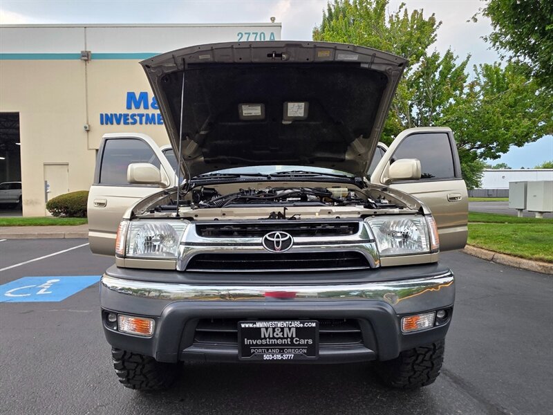 2002 Toyota 4Runner SR5 V6 / 4X4 / DIFF LOCK / TIMING BELT DONE / NEW TIRES / NEW LIFT / 1-OWNER - Photo 30 - Portland, OR 97217