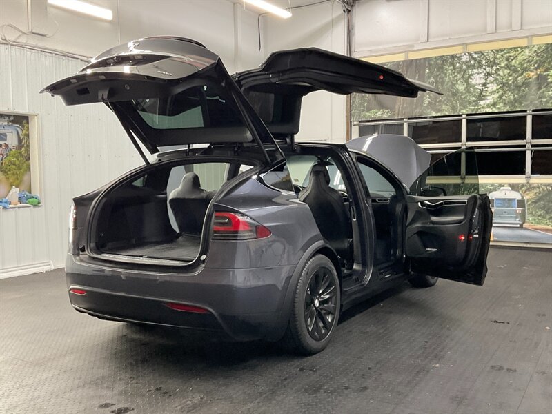 2017 Tesla Model X 100D Sport Utility AWD / Auto Pilot / 1-OWNER  LOCAL ORGON Tesla / Heated Seats / Navi / Auto Pilot / 47,000 MILES - Photo 10 - Gladstone, OR 97027