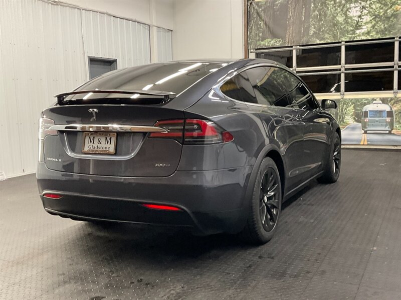 2017 Tesla Model X 100D Sport Utility AWD / Auto Pilot / 1-OWNER  LOCAL ORGON Tesla / Heated Seats / Navi / Auto Pilot / 47,000 MILES - Photo 27 - Gladstone, OR 97027