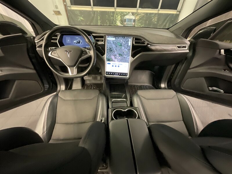 2017 Tesla Model X 100D Sport Utility AWD / Auto Pilot / 1-OWNER  LOCAL ORGON Tesla / Heated Seats / Navi / Auto Pilot / 47,000 MILES - Photo 18 - Gladstone, OR 97027