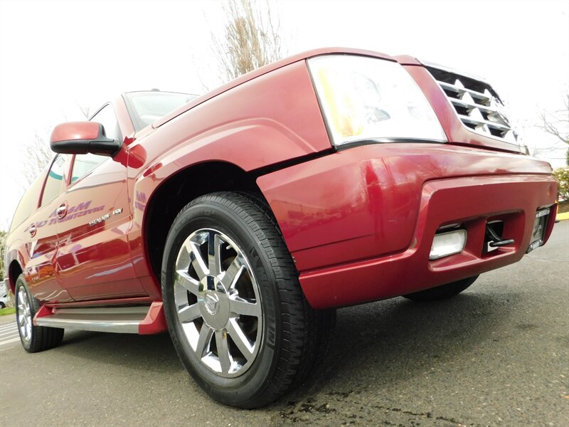 2005 Cadillac Escalade ESV Platinum Edition / AWD / DVDs / LOADED / CLEAN   - Photo 47 - Portland, OR 97217