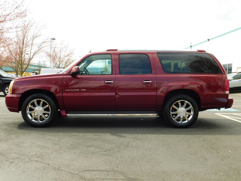 2005 Cadillac Escalade ESV Platinum Edition / AWD / DVDs / LOADED / CLEAN   - Photo 3 - Portland, OR 97217