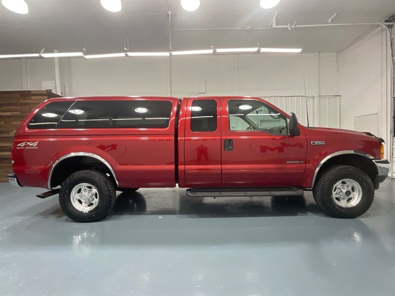 2001 Ford F-250 Lariat 4X4 7.3L DIESEL / 1-OWNER / LOW MILES / NEW TIRES / EXLNT COND / ZERO RUST - Photo 4 - Gladstone, OR 97027