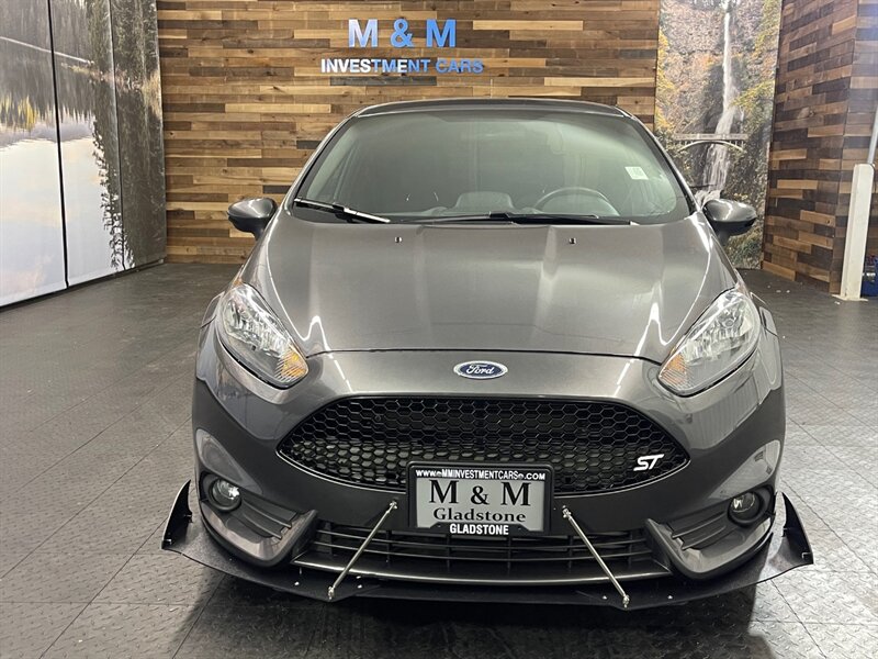 2019 Ford Fiesta ST Hatchback / 4Cyl TURBO / 6-SPEED / 16,000 MILES   - Photo 5 - Gladstone, OR 97027