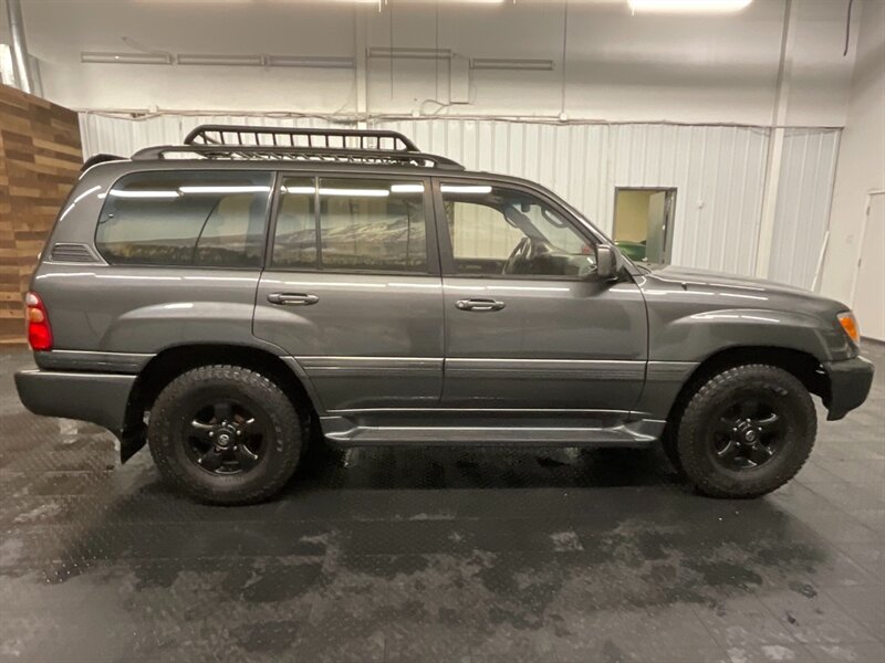 2002 Toyota Land Cruiser Sport Utility 4X4 / 1-OWNER / NEW WHEELS & TIRES  Leather & Heated Seats / Sunroof / FRESH TIMING BELT SERVICE / RUST FREE / SHARP & CLEAN !! - Photo 4 - Gladstone, OR 97027