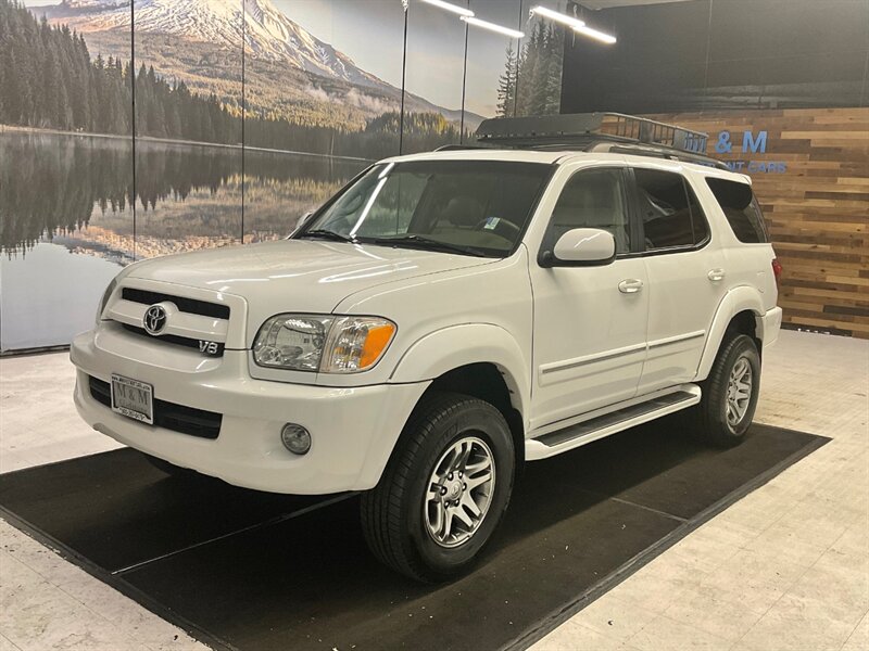 2007 Toyota Sequoia SR5 4X4 / 4.7L V8 / Leather / FRESH TIMING BELT SE  / LOCAL SUV / Leather & Heated Seats / Sunroof / FRESH TIMING BELT + WATER PUMP SERVICE DONE - Photo 1 - Gladstone, OR 97027