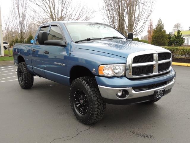 2004 Dodge Ram 2500 SLT 4X4 / 5.9L CUMMINS DIESEL / 6-SPEED / LIFTED