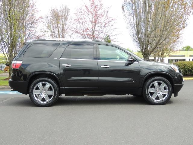 2010 GMC Acadia SLT-2 / AWD / 3RD SEAT / Leather / Dual Moonroof - Photo 4 - Portland, OR 97217