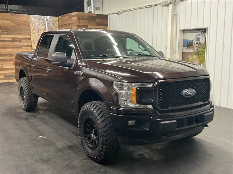 2018 Ford F-150 4x4 XLT Crew Cab  /2.7L V6 ECOBOOST /LIFTED LIFTED  1-OWNER / BRAND NEW LIFT KIT w. NEW WHEELS & TIRES / LOCA TRUCK / RUST FREE / NAVIGATION & BACKUP CAMERA - Photo 2 - Gladstone, OR 97027