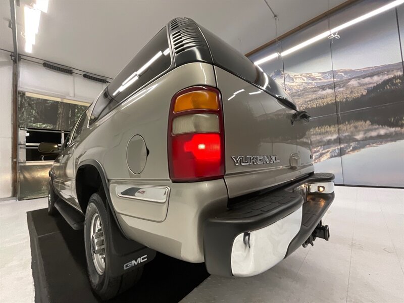 2002 GMC Yukon XL 2500 SLT 4X4 / 8.1L V8 / Leather / 59,000 MILES  / LOCAL SUV / SUPER CLEAN / 3/4 TON SUV - Photo 10 - Gladstone, OR 97027