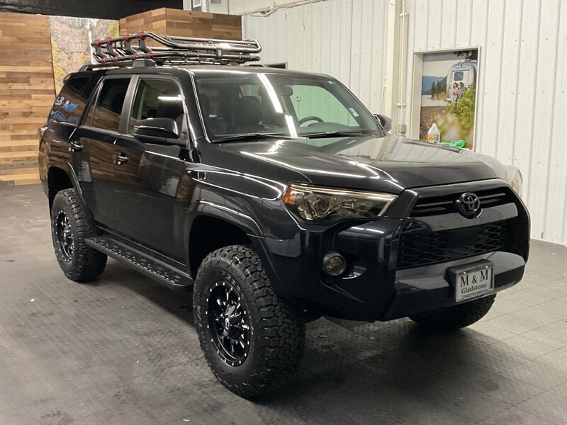 2020 Toyota 4Runner 4x4 SR5 / TRD PRO CUSTOM UPGRADE / LIFTED  TRD PRO SKID PLATE / LEATHER SEATS & HEATED SEATS / NEW LIFT w. NEW FUEL WHEELS & BF GOODRICH TIRES / LUGGAGE RACK / SHARP !! - Photo 2 - Gladstone, OR 97027