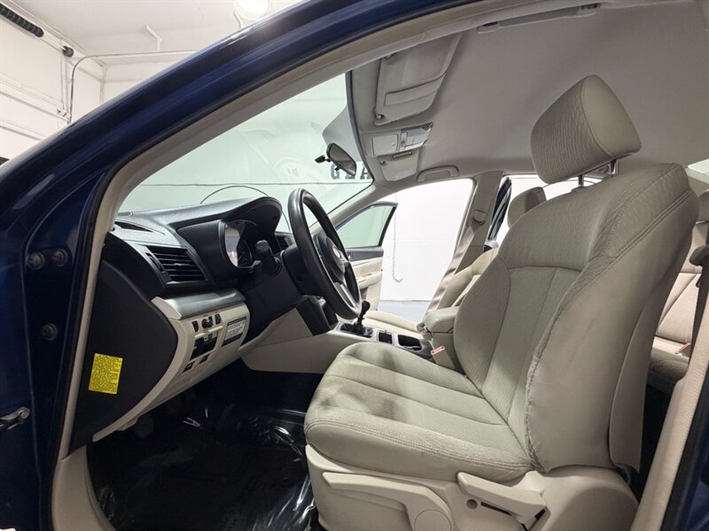 2010 Subaru Legacy 2.5i AWD / SEDAN / NEW TIRES / AUTOMATIC TRANS / RUST FREE - Photo 11 - Gladstone, OR 97027