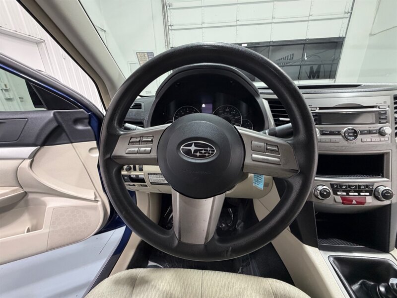 2010 Subaru Legacy 2.5i AWD / SEDAN / NEW TIRES / AUTOMATIC TRANS / RUST FREE - Photo 18 - Gladstone, OR 97027