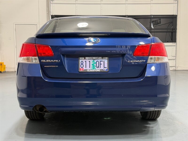 2010 Subaru Legacy 2.5i AWD / SEDAN / NEW TIRES / AUTOMATIC TRANS / RUST FREE - Photo 8 - Gladstone, OR 97027