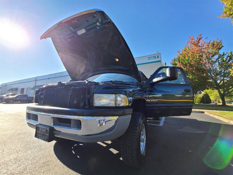 1999 Dodge Ram 2500 Laramie 4X4 / 5.9L CUMMINS DIESEL / LONG BED  / EXCELLENT CONDITION / LOTS OF RECORDS / LOCAL / NO RUST - Photo 25 - Portland, OR 97217