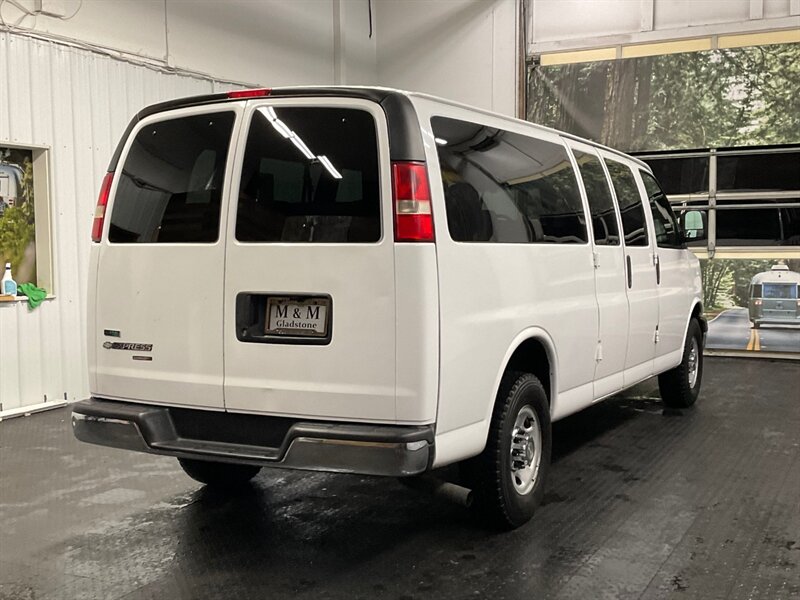 2011 Chevrolet Express LT 3500 Passenger Van / 6.0L V8 / 15-Passenger Van  1-Ton / Passenger Van / Excel Cond - Photo 7 - Gladstone, OR 97027