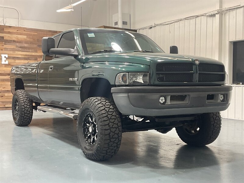 2001 Dodge Ram 2500 SLT Laramie Quad Cab 4X4 / 5.9L DIESEL / 6-SPEED  / Manual / Long bed / ZERO RUST / LIFTED w. NEW WHEELS & TIRES - Photo 59 - Gladstone, OR 97027