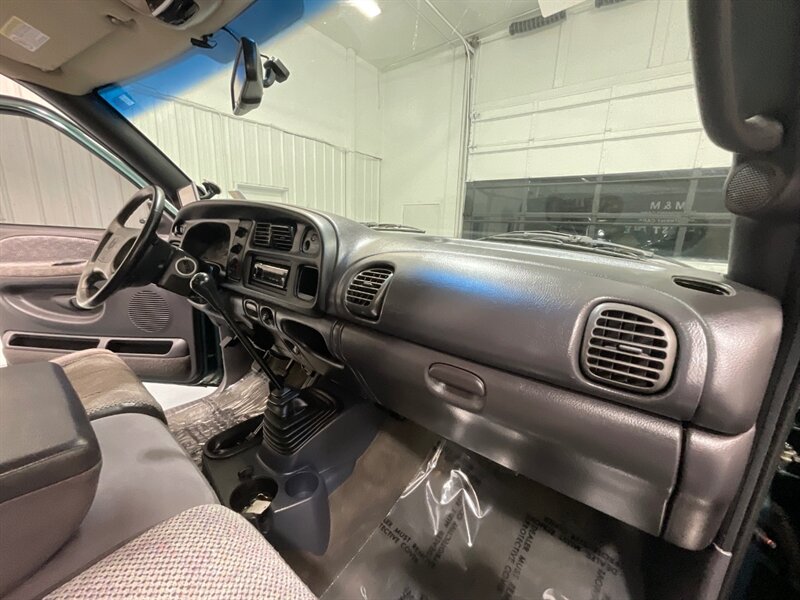 2001 Dodge Ram 2500 SLT Laramie Quad Cab 4X4 / 5.9L DIESEL / 6-SPEED  / Manual / Long bed / ZERO RUST / LIFTED w. NEW WHEELS & TIRES - Photo 35 - Gladstone, OR 97027
