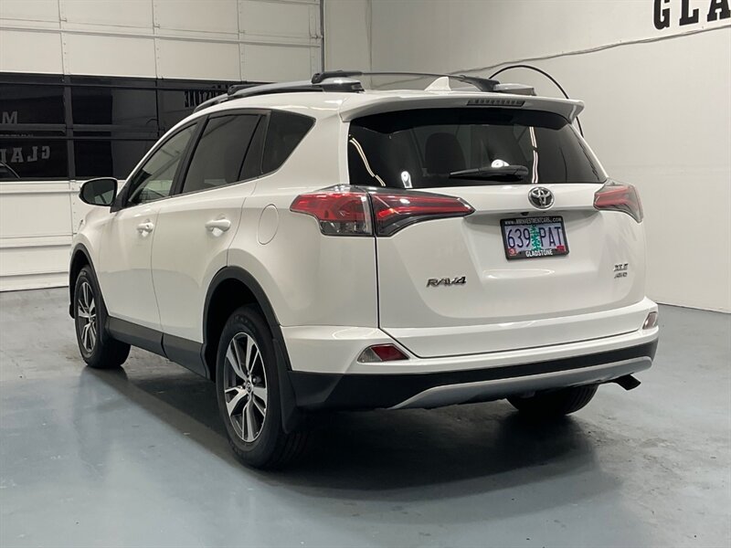 2018 Toyota RAV4 XLE Sport Utility AWD / Blind Spot / 24,000 MILES  / LOCAL ZERO RUST - Photo 8 - Gladstone, OR 97027