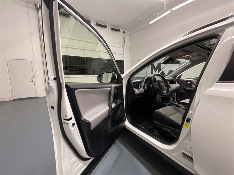 2018 Toyota RAV4 XLE Sport Utility AWD / Blind Spot / 24,000 MILES  / LOCAL ZERO RUST - Photo 50 - Gladstone, OR 97027