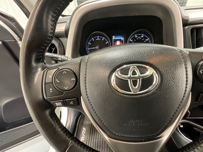 2018 Toyota RAV4 XLE Sport Utility AWD / Blind Spot / 24,000 MILES  / LOCAL ZERO RUST - Photo 41 - Gladstone, OR 97027