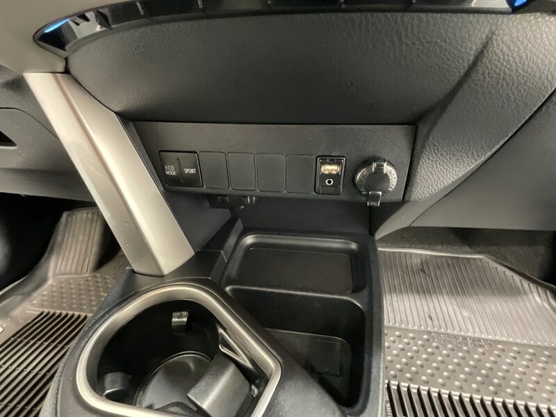 2018 Toyota RAV4 XLE Sport Utility AWD / Blind Spot / 24,000 MILES  / LOCAL ZERO RUST - Photo 45 - Gladstone, OR 97027