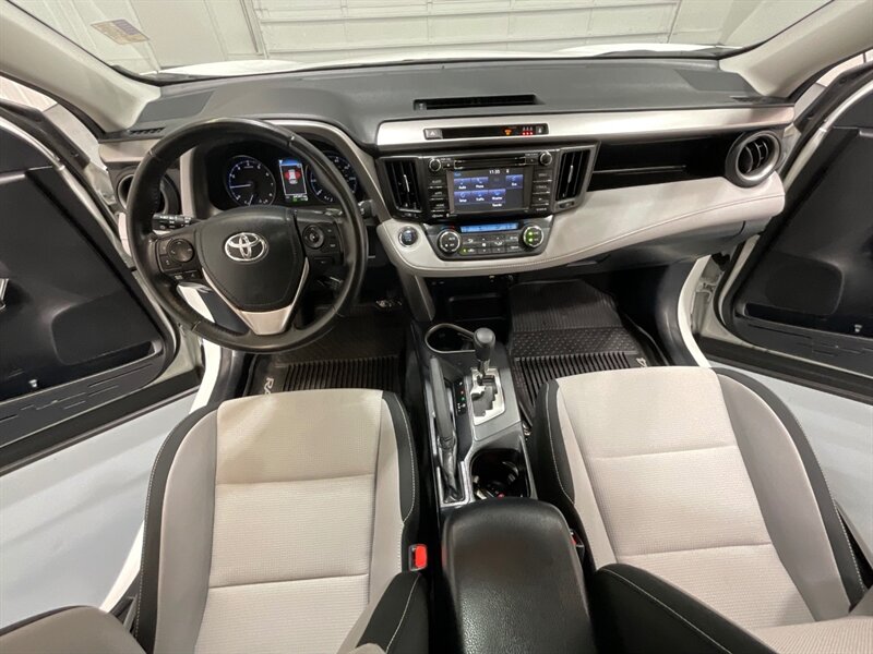 2018 Toyota RAV4 XLE Sport Utility AWD / Blind Spot / 24,000 MILES  / LOCAL ZERO RUST - Photo 38 - Gladstone, OR 97027