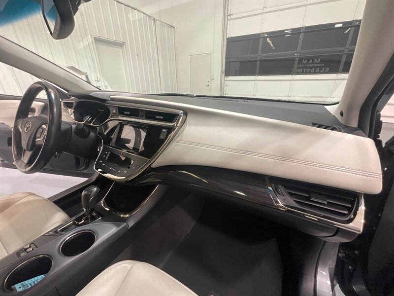 2014 Toyota Avalon XLE Premium/ 3.5L V6 / Leather Heated Seats  / LOCAL CAR / Zero Rust / Backup Camera & Sunroof - Photo 22 - Gladstone, OR 97027