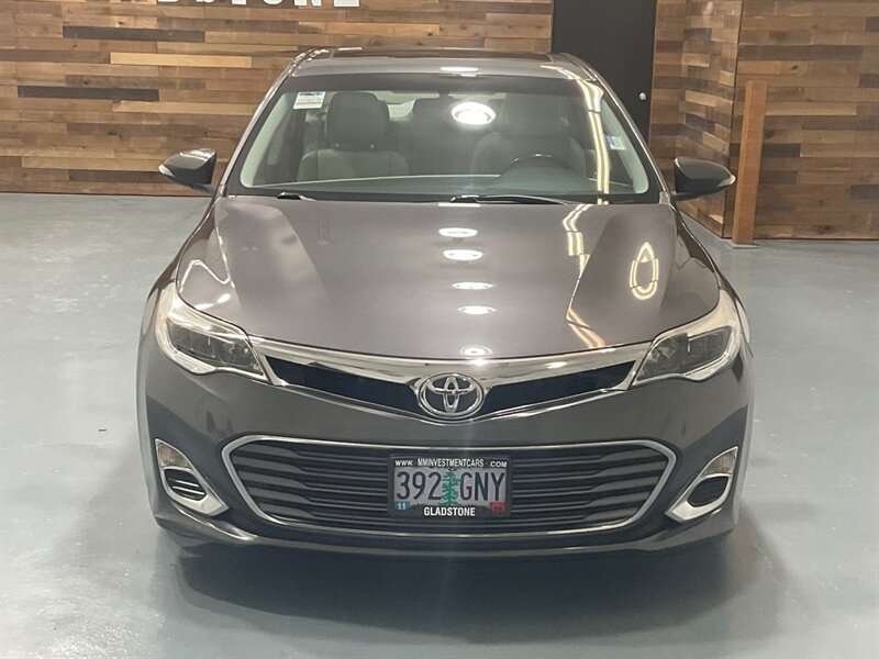 2014 Toyota Avalon XLE Premium/ 3.5L V6 / Leather Heated Seats  / LOCAL CAR / Zero Rust / Backup Camera & Sunroof - Photo 5 - Gladstone, OR 97027