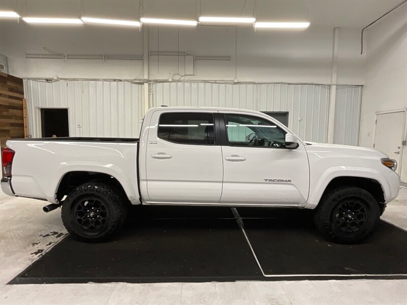 2020 Toyota Tacoma SR5 V6 4X4 / Technology Pkg / 1-OWNER LOCAL  / 39K MILES - Photo 4 - Gladstone, OR 97027