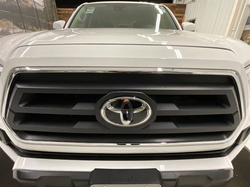 2020 Toyota Tacoma SR5 V6 4X4 / Technology Pkg / 1-OWNER LOCAL  / 39K MILES - Photo 30 - Gladstone, OR 97027