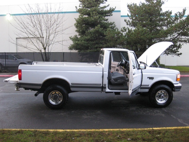 1997 Ford F-250 4X4 LongBed 7.3L Power Stroke Diesel / 5-Speed Man