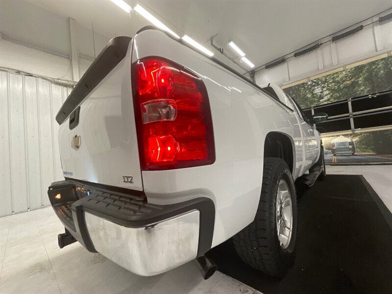 2013 Chevrolet Silverado 1500 LTZ 4X4 / 5.3L V8 / Leather & Heated Seats / LOCAL  / RUST FREE / Excellent Cond - Photo 10 - Gladstone, OR 97027