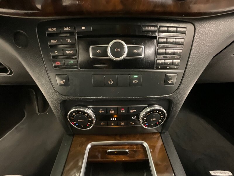 2013 Mercedes-Benz GLK 350 4MATIC AWD / PANO ROOF / NAVI & CAM  / LOCAL OREGON SUV / Leather & Heated Seats - Photo 19 - Gladstone, OR 97027