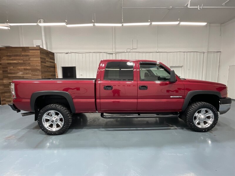 2004 Chevrolet Silverado 2500 2500HD LS 4X4 /6.0L V8 / NEW TIRES / ZERO RUST  / SHORT BED - Photo 4 - Gladstone, OR 97027