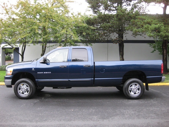 2006 Dodge Ram 2500 SLT/ 4WD/ Quad Cab/5.9L Cummins Diesel/ Long Bed   - Photo 2 - Portland, OR 97217