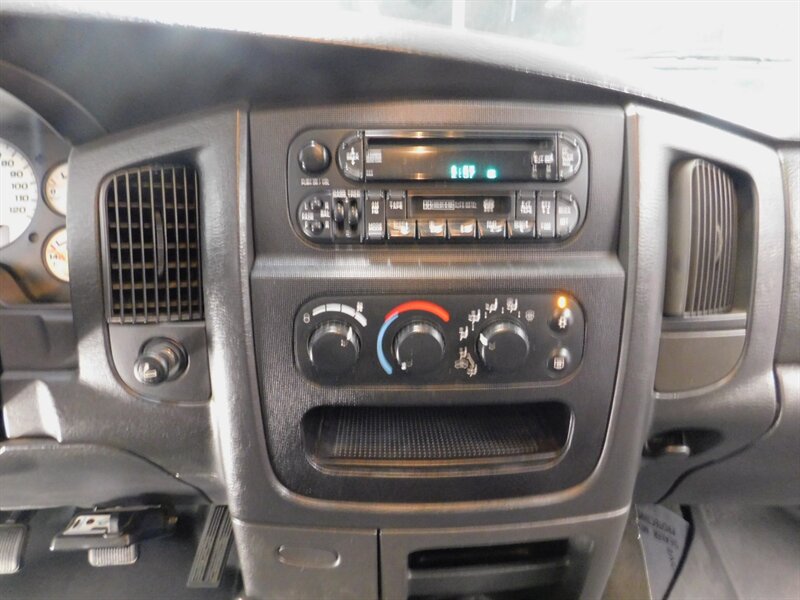 2005 Dodge Ram 2500 SLT 4X4 / Cummins Di   - Photo 20 - Gladstone, OR 97027