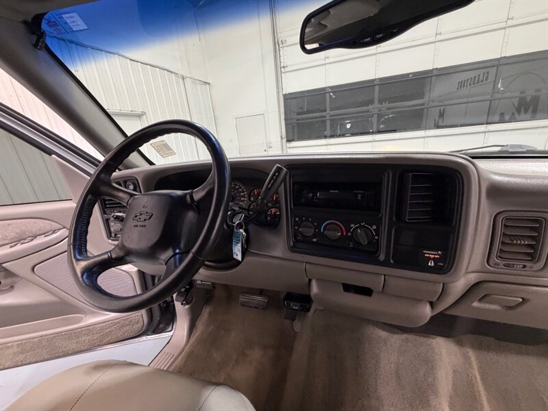 2000 Chevrolet Silverado 2500 LS 4X4 6.0L V8 / Leather Seats / 114K MILES / 2500HD / LOCAL TRUCK / BRAND NEW TIRES - Photo 18 - Gladstone, OR 97027