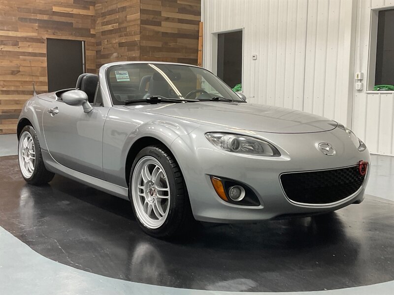 2011 Mazda MX-5 Miata Grand Touring Convertible Hard Top /  37,000 MILES  / Leather Heated Seats - Photo 50 - Gladstone, OR 97027