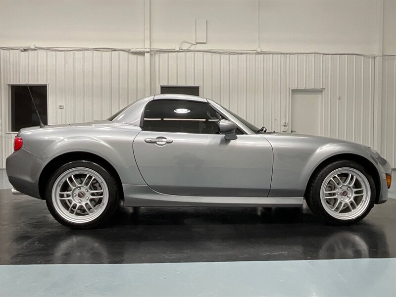 2011 Mazda MX-5 Miata Grand Touring Convertible Hard Top /  37,000 MILES  / Leather Heated Seats - Photo 4 - Gladstone, OR 97027